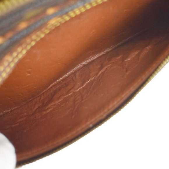 LOUIS VUITTON Marly Dragonne GM Clutch Hand Bag - Picture 13 of 16